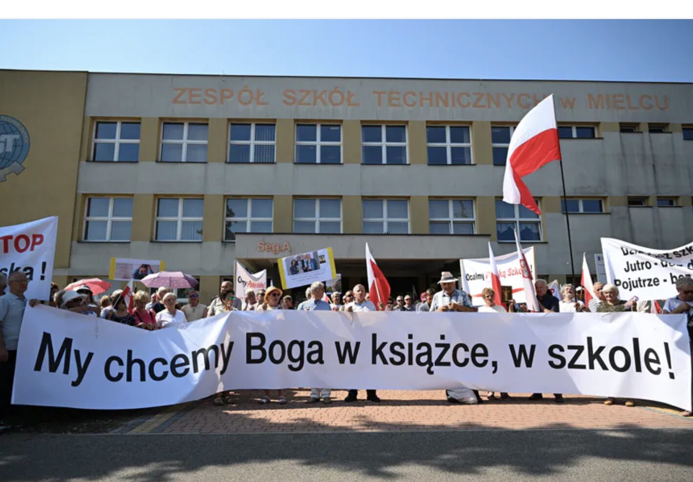 Nowak grzmi: Gdy oddzieli się religię od państwa, Polski nie będzie